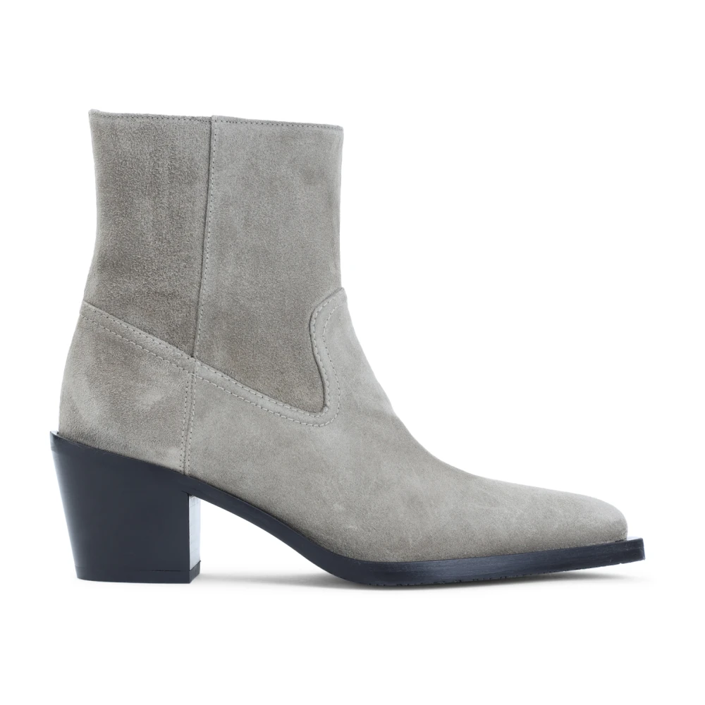 Shoes > Boots > Cowboy Boots - - Stuart Weitzman - Modalova