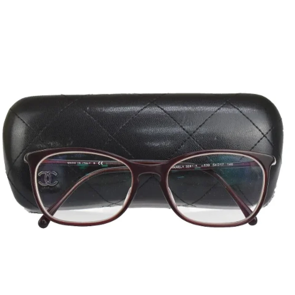 Chanel Vintage Pre-owned Plastic sunglasses Red Heren