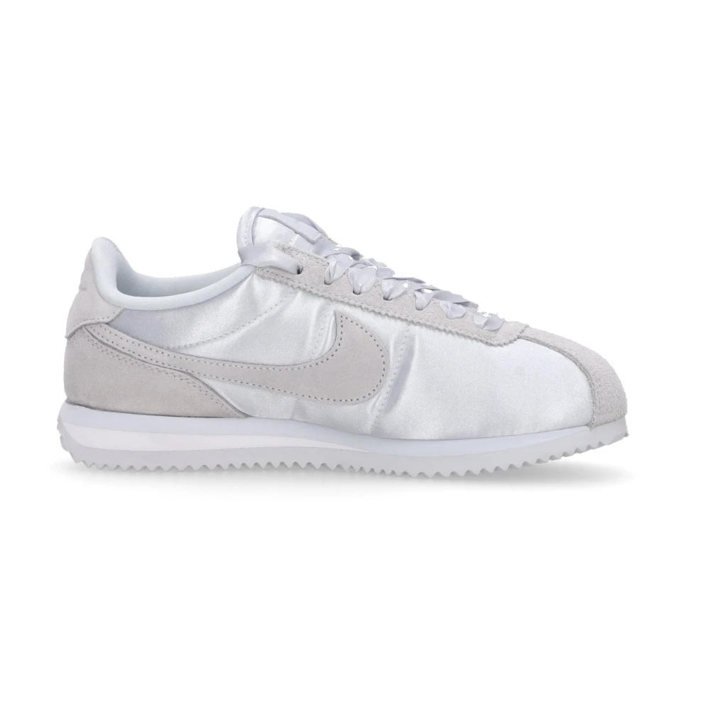 Nike Women's White Running Shoes, 5 Uk, Low Cut Padded Collar Trainers