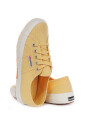 baskets-classiques-en-toile-peche-jaune