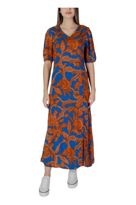 blue-floral-print-maxi-dress
