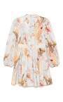 robe-courte-avec-boutonnage-frontal