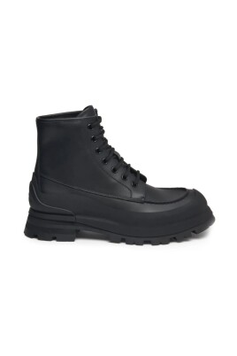 black-leather-wander-boots