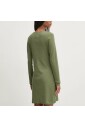 robe-a-manches-longues-cotelee