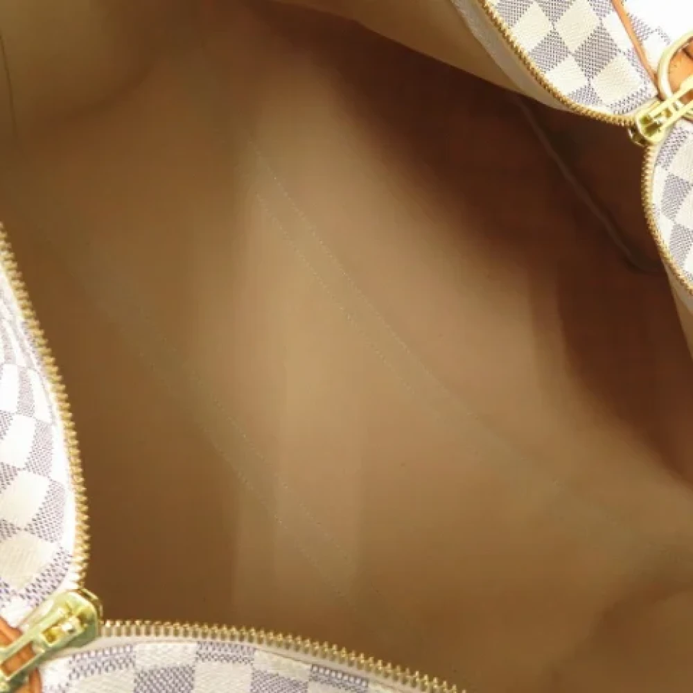 Louis Vuitton Vintage Pre-owned Fabric handbags White Unisex