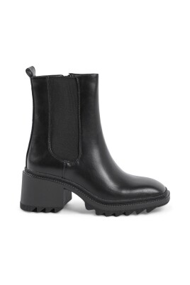 black-leather-ankle-boots