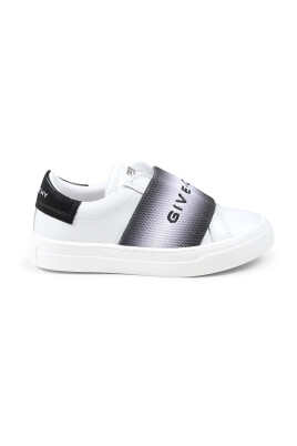 white-leather-sneakers-with-black-details