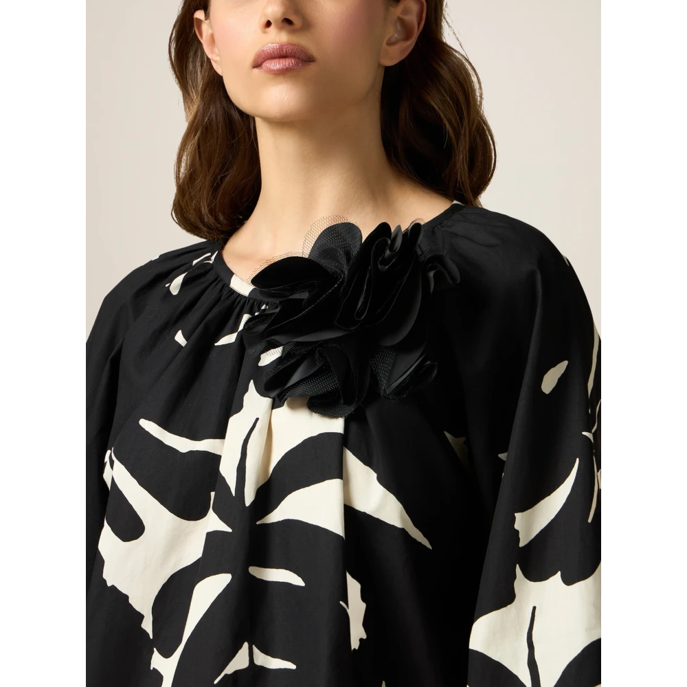 Oltre Bloemenkatoenen blouse met broche Multicolor Dames