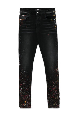 noir-eclaboussures-de-peinture-jeans-classiques