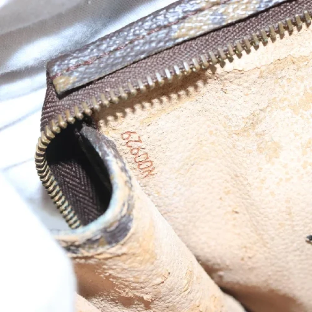 Louis Vuitton Vintage Pre-owned Canvas pouches Brown Dames