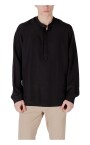 relaxed-fit-longsleeve-shirt