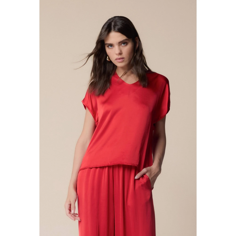 Kocca Stijlvolle Blouses voor Vrouwen Red Dames