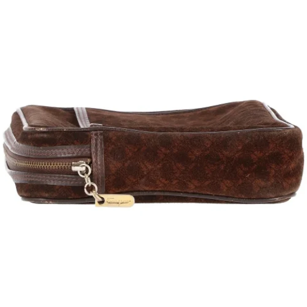 Salvatore Ferragamo Pre-owned Suede pouches Brown Dames