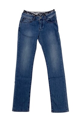 slim-fit-jeans