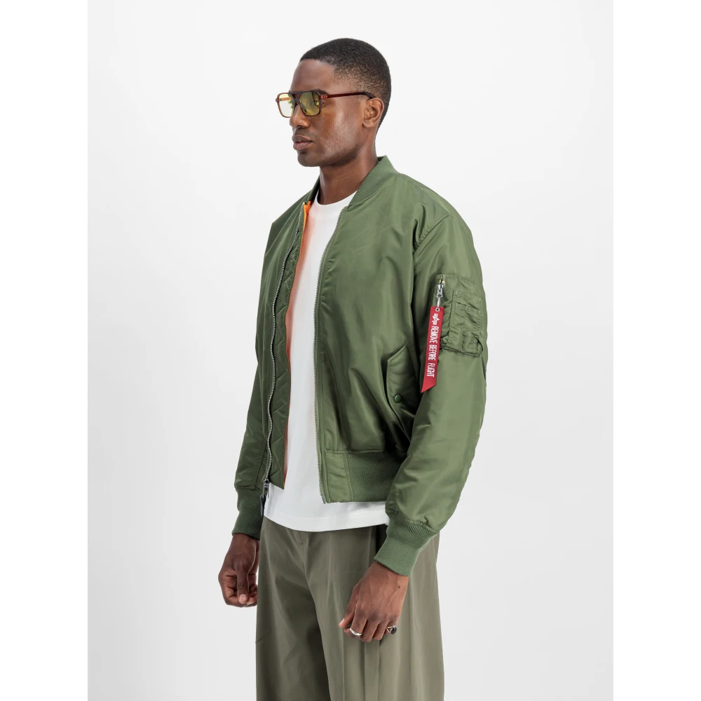 alpha industries Groene Bomberjack met Geribbelde Details Green Heren