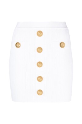 jupe-blanche-en-tricot-cotele-avec-boutons-dores