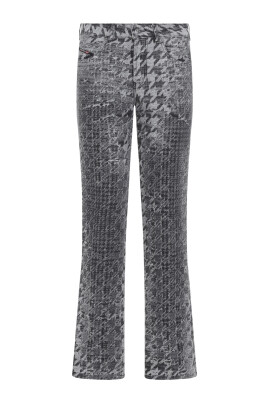 grey-jeans-for-women-aw25
