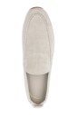 platte-beige-schoenen-met-logodetail