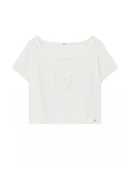 short-sleeve-knit-sweater-with-lace-details