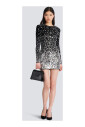 robe-courte-brodee-de-sequins