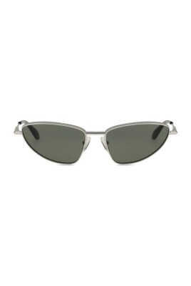 beveled-cat-eye-sunglasses-with-mirrored-lenses
