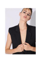 gilet-sans-manches-en-laine-noire-mode