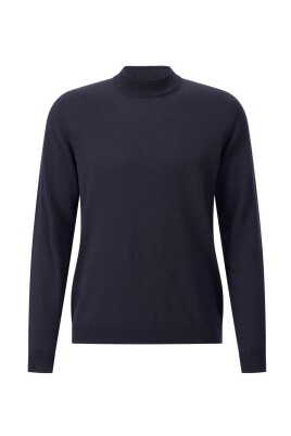 classic-wool-pullover-with-stand-up-collar