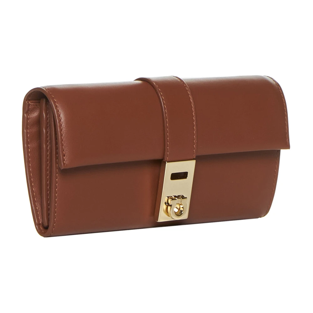 Salvatore Ferragamo Stijlvolle Tassen Collectie Brown Dames