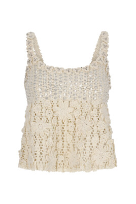 embroidered-floral-crop-top