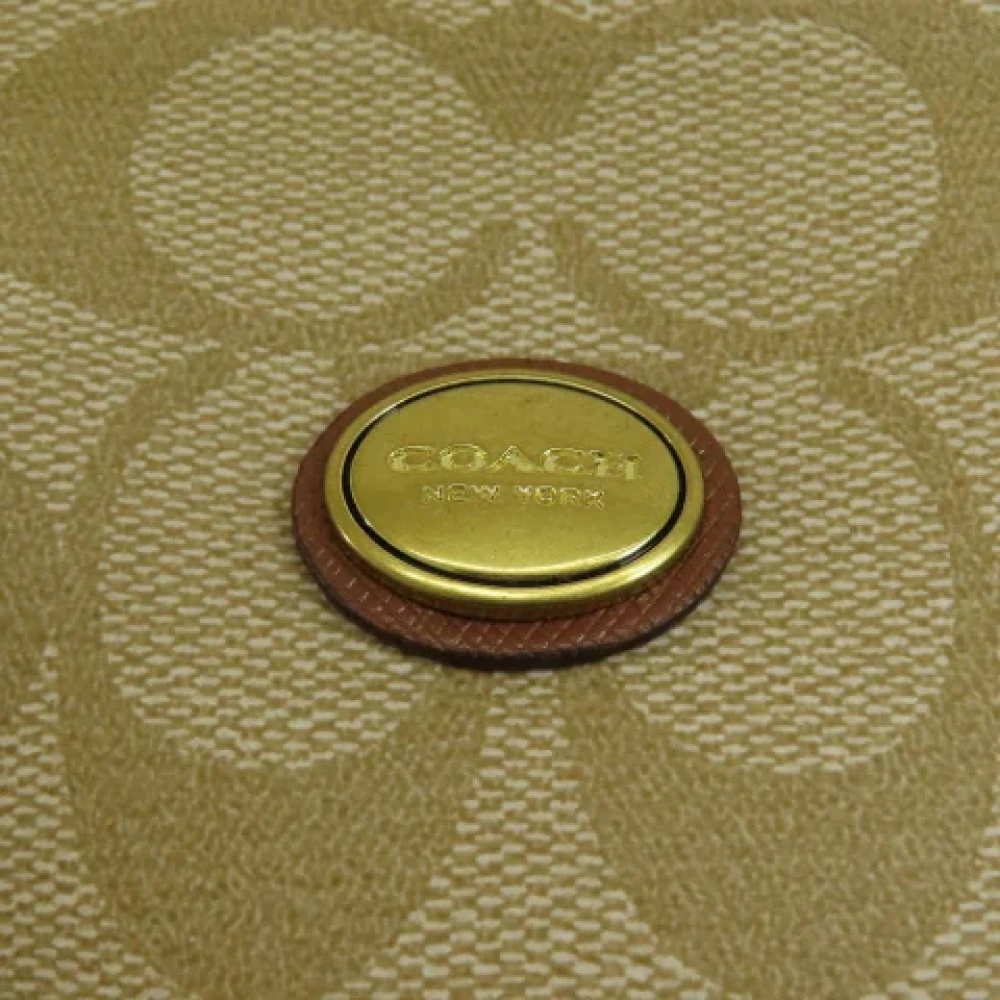 Coach Pre-owned Leather handbags Beige Dames