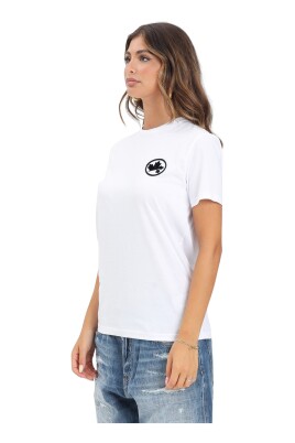 t-shirt-blanc-avec-logo-feuille