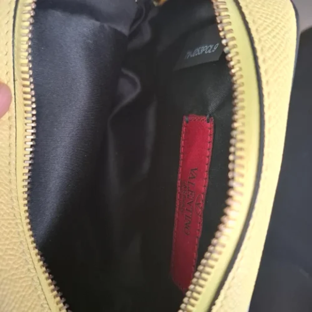 Valentino Vintage Pre-owned Leather pouches Yellow Dames