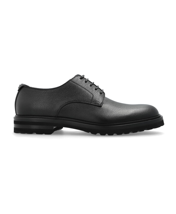 chaussures-en-cuir