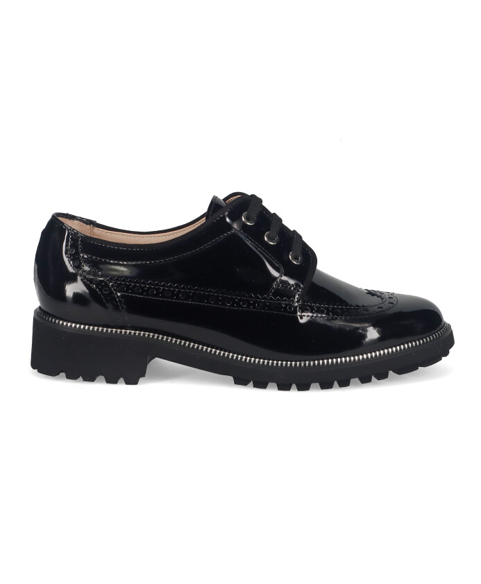 chaussures-en-cuir-noir-pour-un-confort-polyvalent