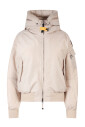 veste-beige-avec-patch-iconique