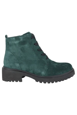 Stilren bred passform ankelboot