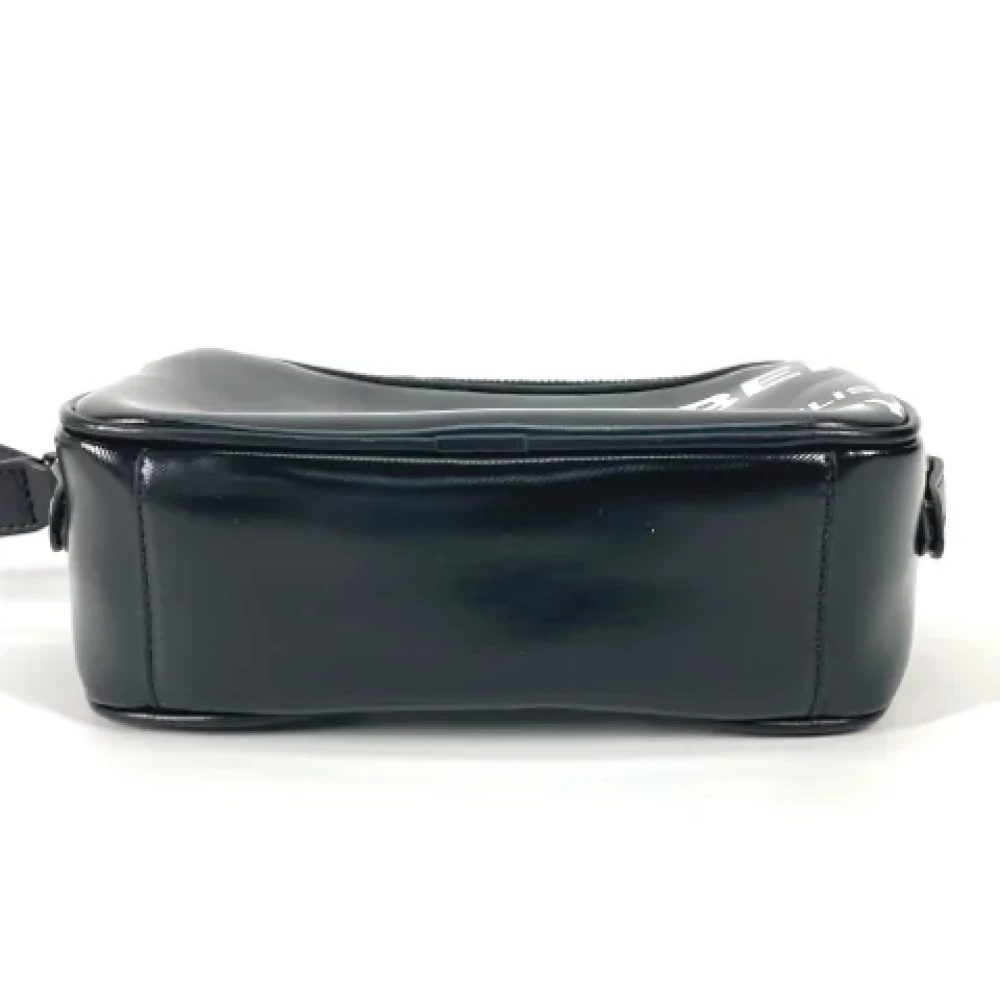 Burberry Vintage Pre-owned Leather shoulder-bags Black Heren