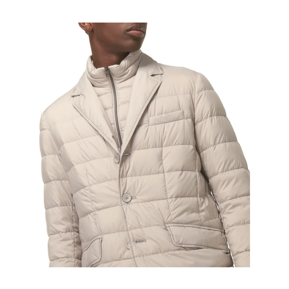 Herno Iconische en veelzijdige jas voor elke gelegenheid Beige Heren