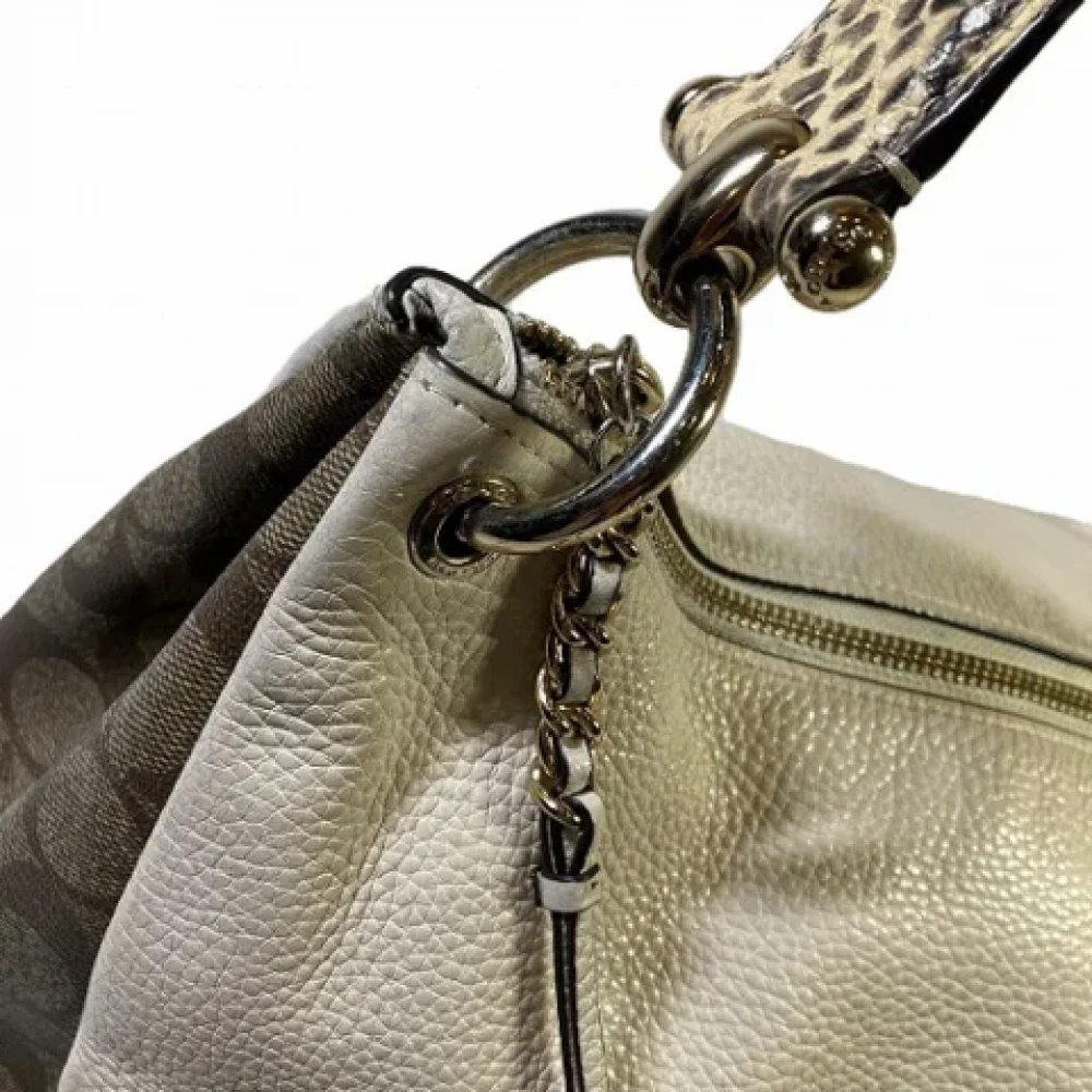 Coach Pre-owned Fabric shoulder-bags Beige Dames