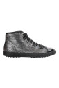 stijlvolle-sneakers-voor-mannen-en-vrouwen