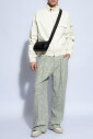 veste-zippee-a-col-montant