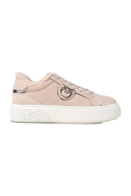 casual-sneakers-for-everyday-wear