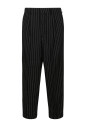 pantalon-noir-coupe-carotte