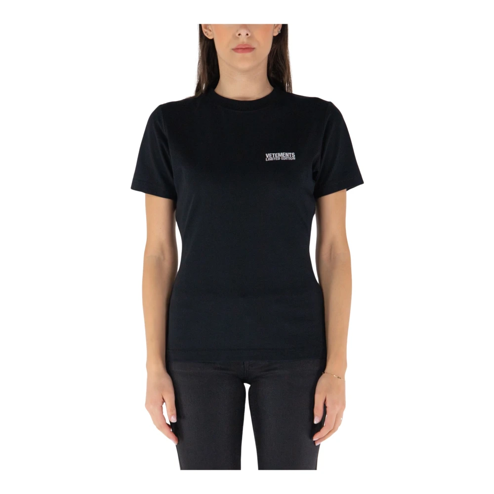 Vetements Geborduurd Logo Aansluitend T-Shirt Black Dames