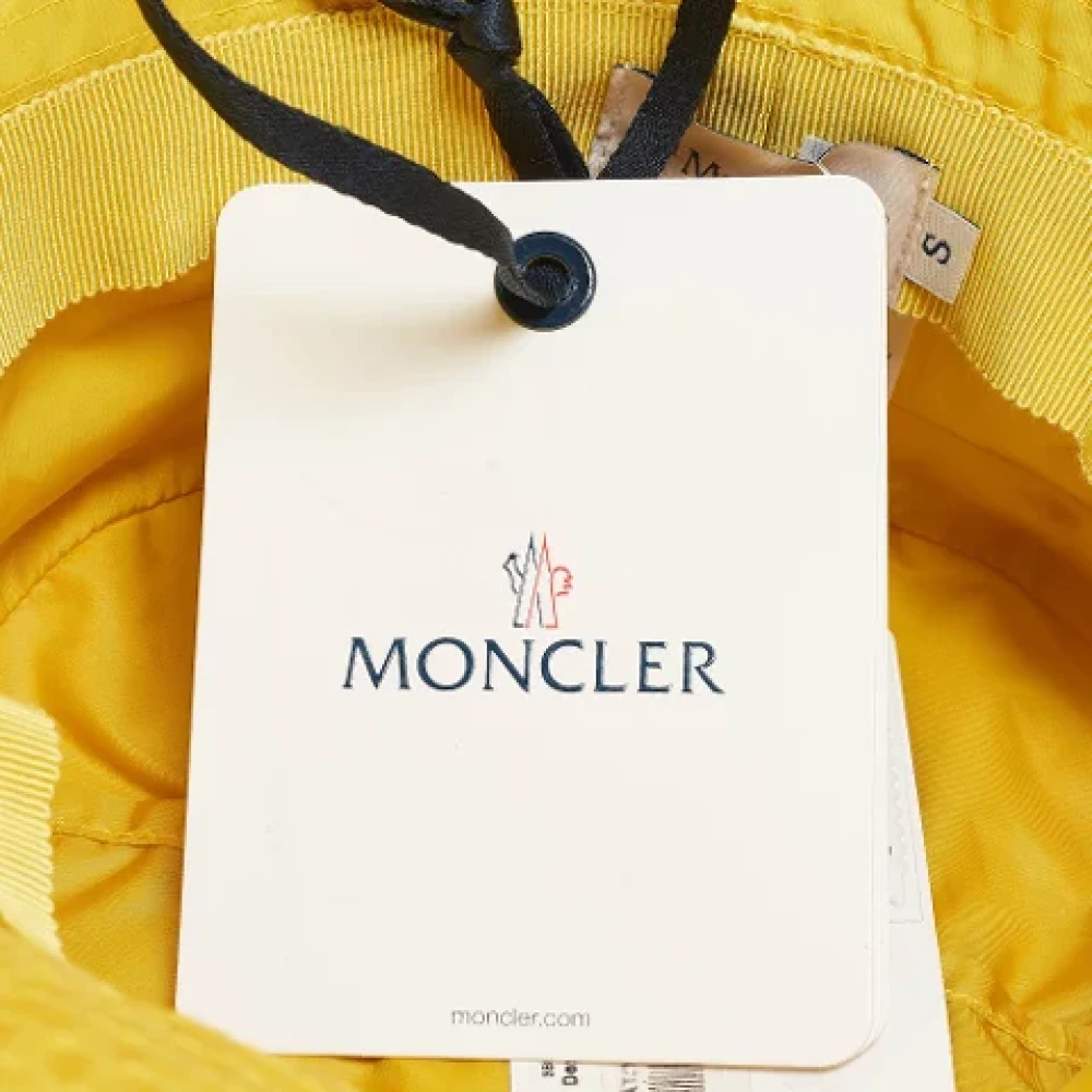 Moncler Pre-owned Nylon hats Yellow Dames