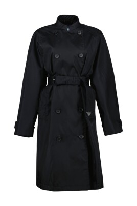 waterproof-jacket-with-high-collar