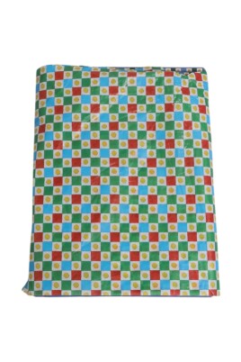 checkered-tablecloth-with-yellow-circles
