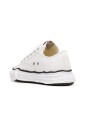 sneakers-blanches-en-toile-avec-embout-en-caoutchouc