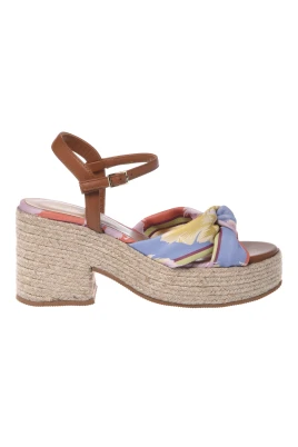 Tulip Print Sandal