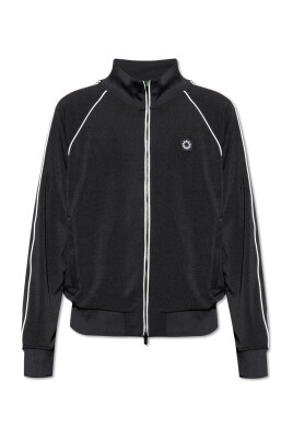 sweatshirt-with-logo-patch